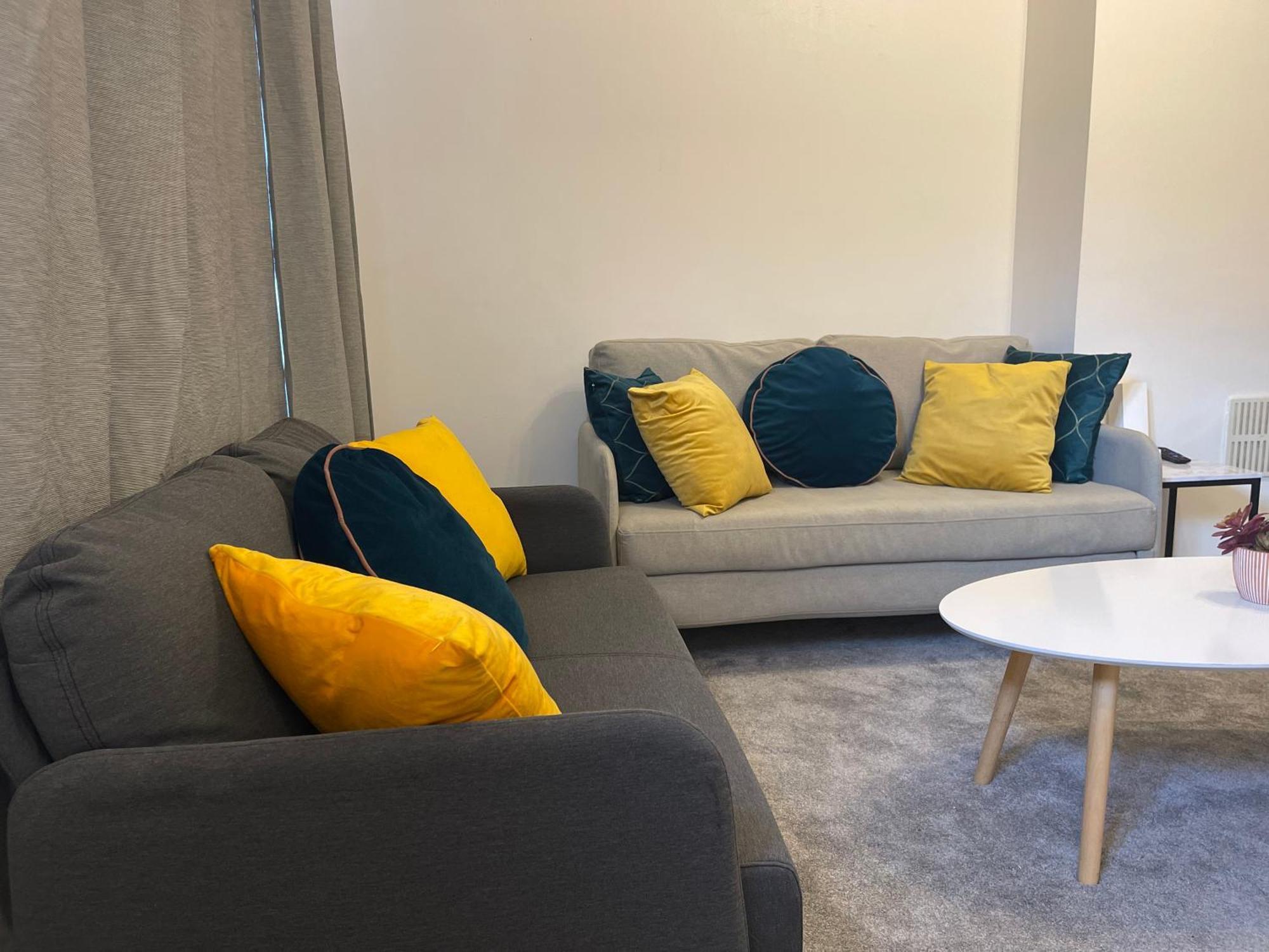Tooting Lodge London - Cosy 2 Bedroom House With Garden, 5 Mins Walk To Tube Station Bagian luar foto