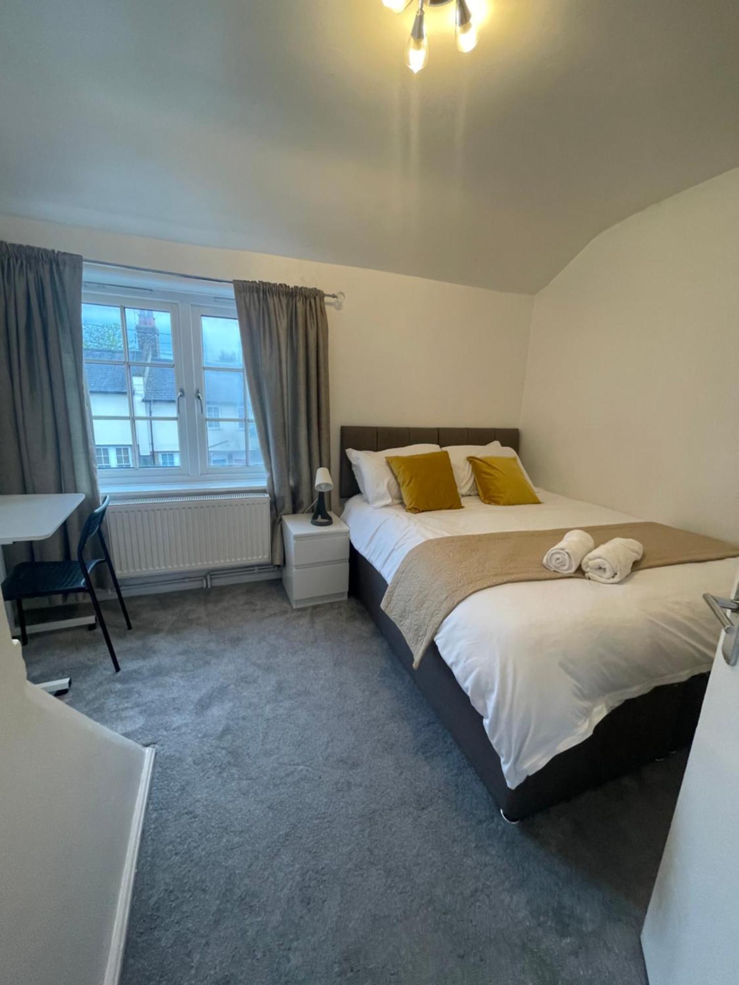 Tooting Lodge London - Cosy 2 Bedroom House With Garden, 5 Mins Walk To Tube Station Bagian luar foto