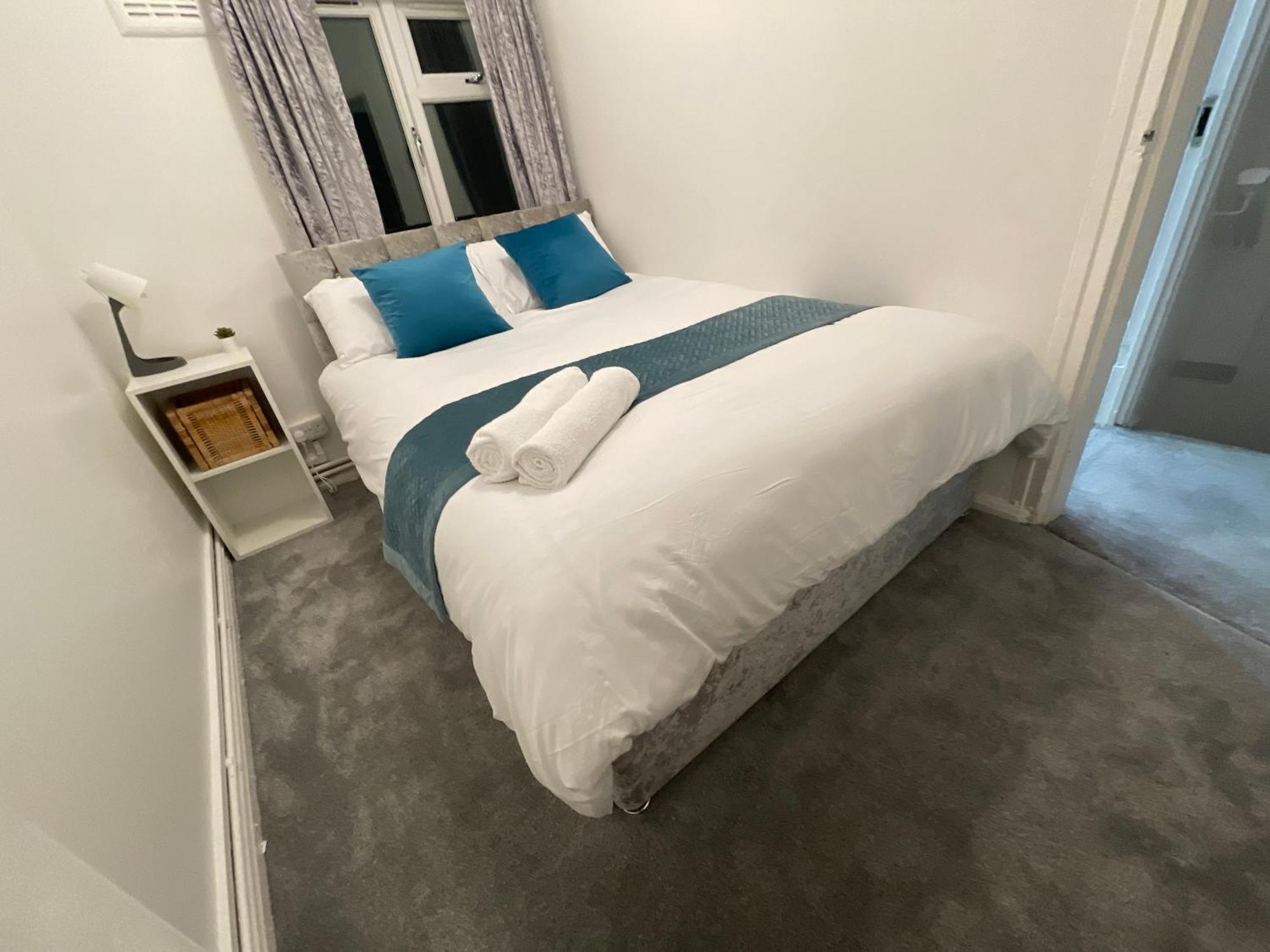 Tooting Lodge London - Cosy 2 Bedroom House With Garden, 5 Mins Walk To Tube Station Bagian luar foto